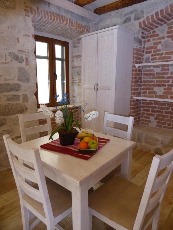 Apartaments Charlie Chaplin Kotor Exterior photo